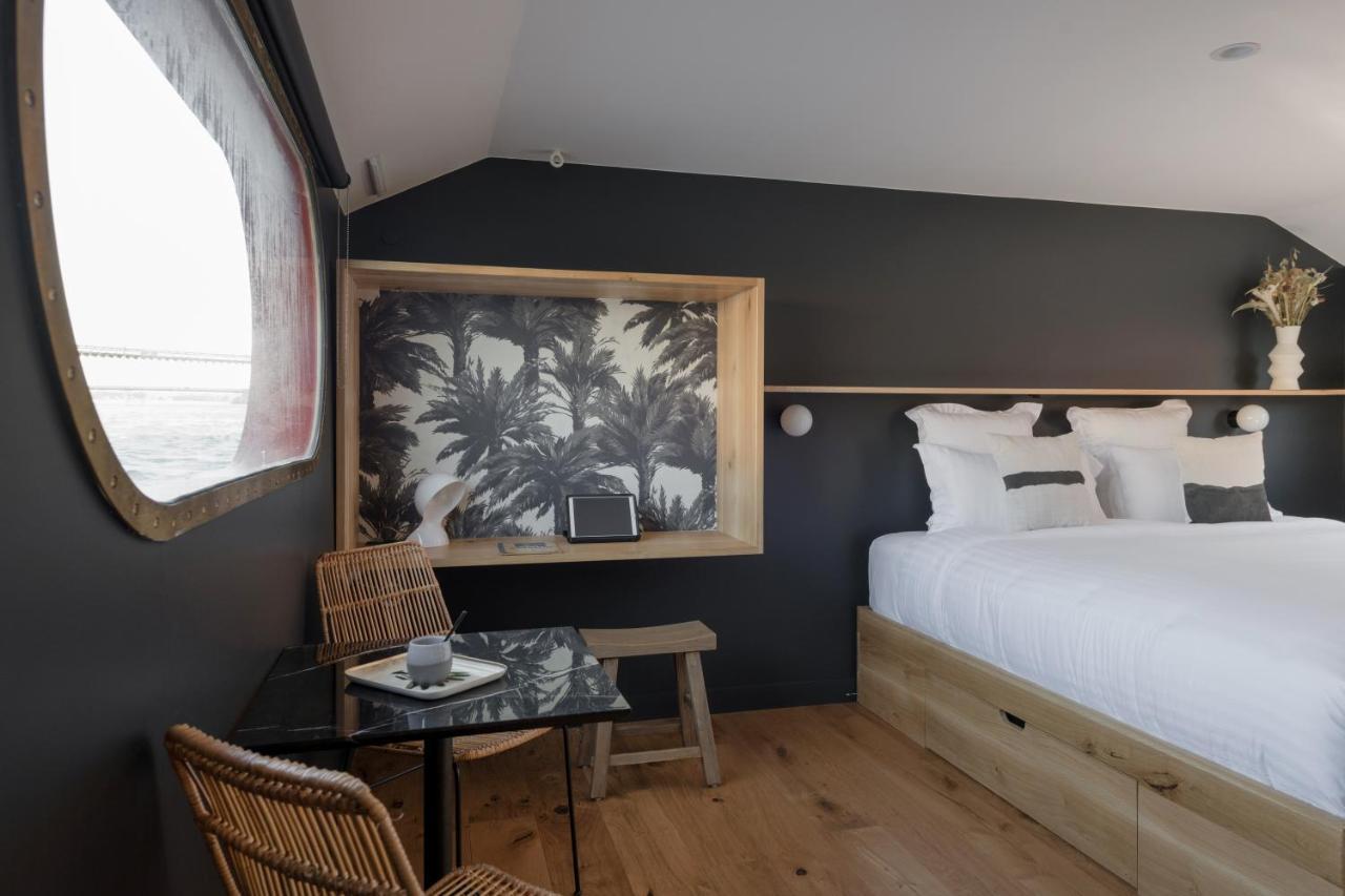 La Peniche - Bed And Bicycle - Tournon Hotel Luaran gambar